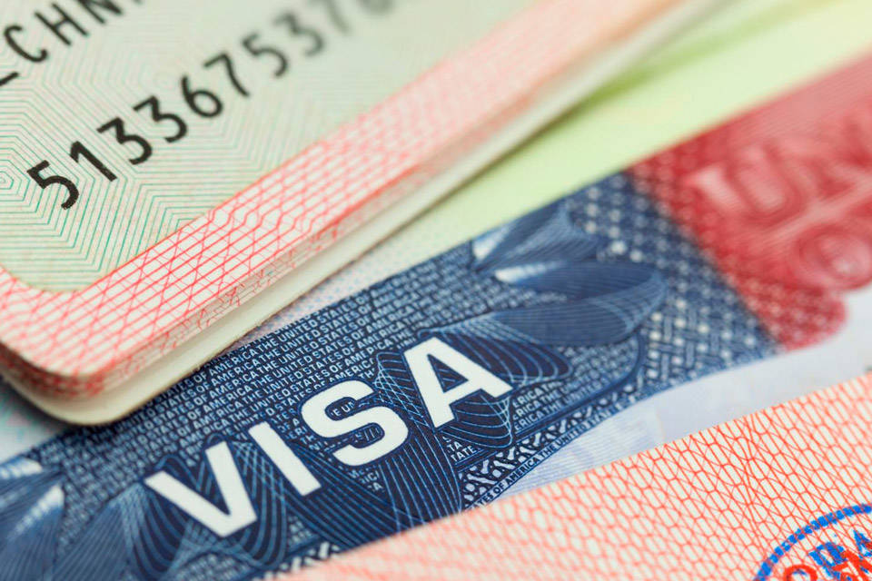 Cuáles son los requisitos para trámitar la Visa Americana