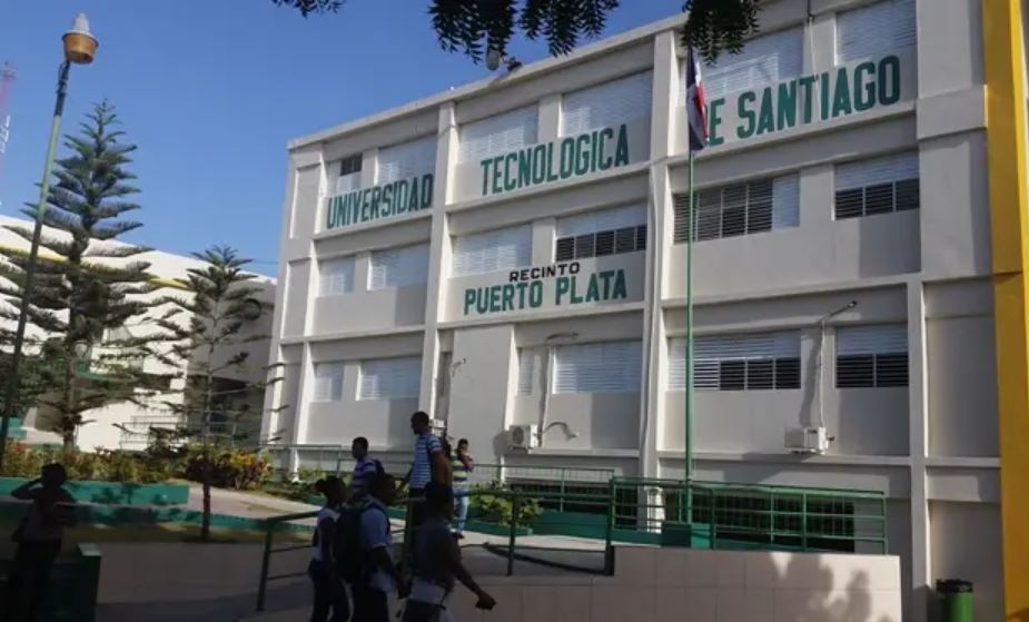 Cuáles son los requisitos para inscribirse en UTESA para estudiante extranjero