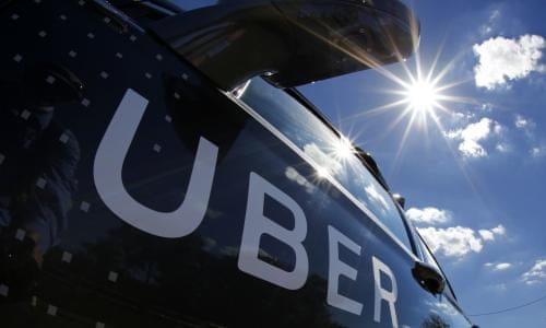 Cuáles son los requisitos que deben cumplir los vehículos para trabajar con la app de Uber